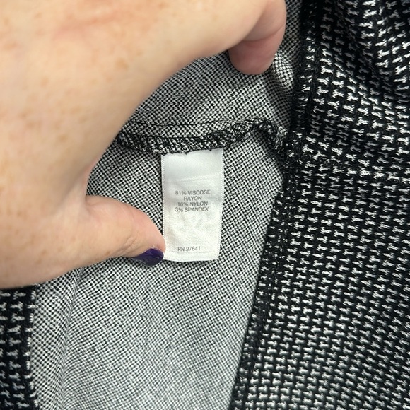 J. Jill Women's L Tall Black & White Thick Knit Knee Length Sheath Ponte Dress - Picture 4 of 6